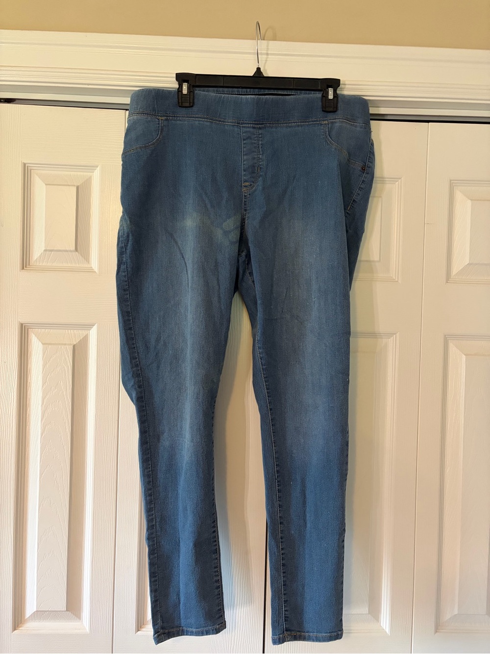 Old Navy Medium Blue Stretch Jeggings 18